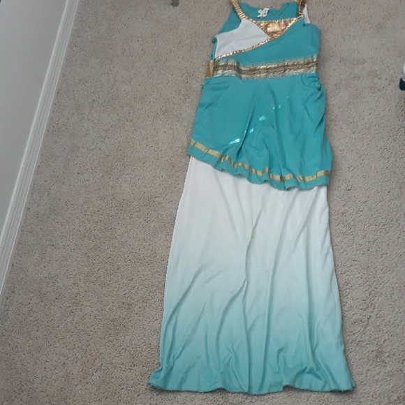 Girl Godness Venus Costume - Picture 4 of 5